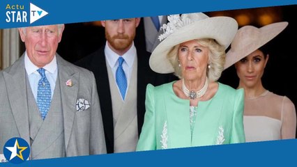 Meghan Markle « pas assez courageuse » ? Le prince Harry pourrait finalement venir seul au Couronnem