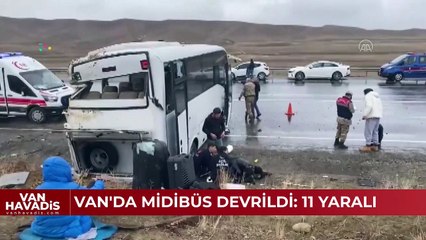 Van'da sporcuları taşıyan midibüs devrildi: 11 yaralı