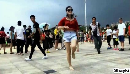 Beautiful voice with beautiful dancing Girl