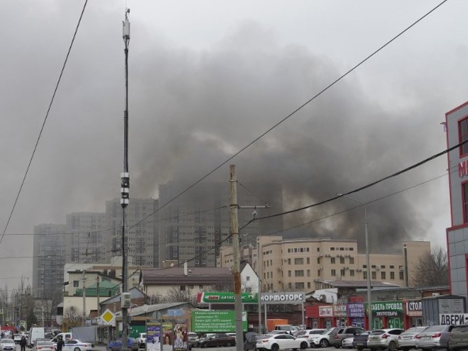 Nahe Ukraine: Gebäude von russischem Geheimdienst brennt