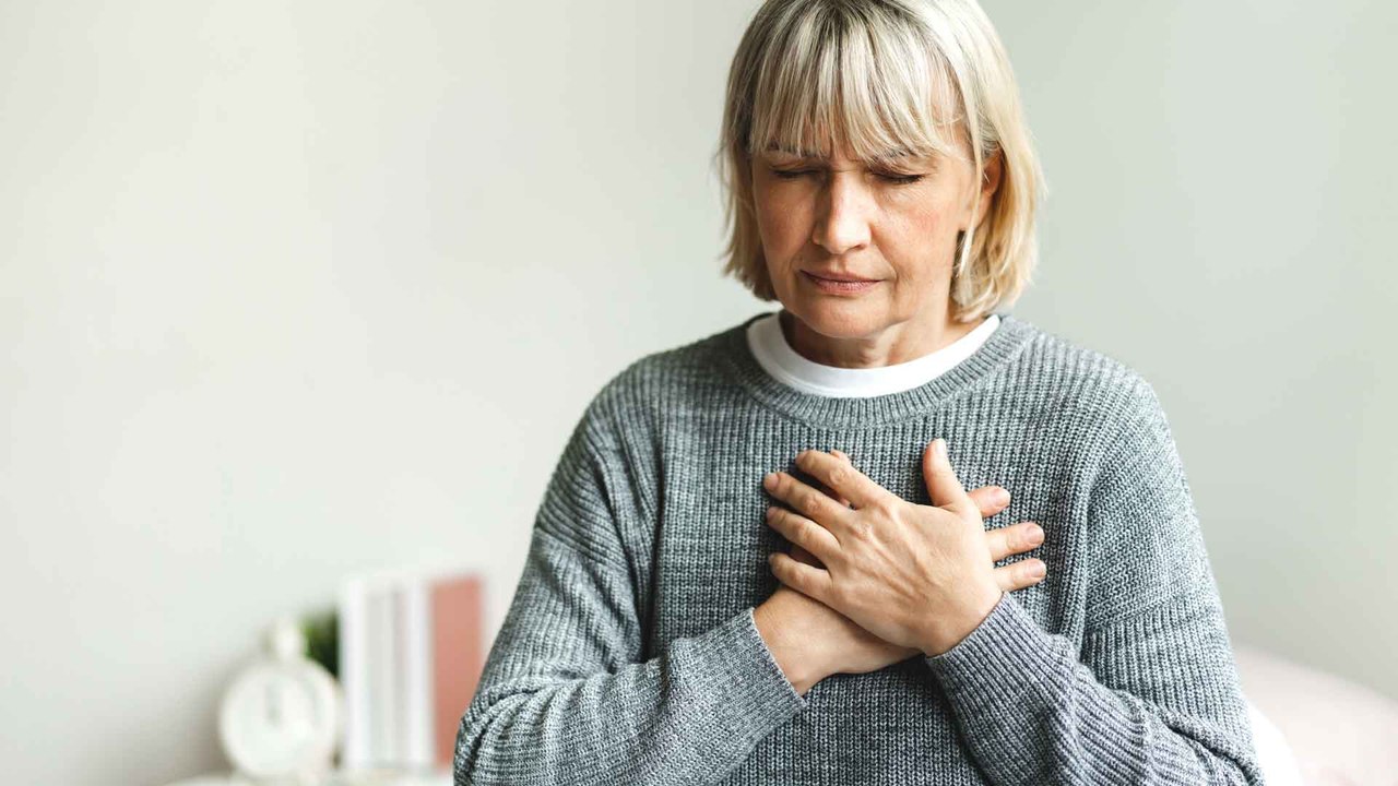 Cortisol zu hoch: 5 Symptome bei zu viel Stress