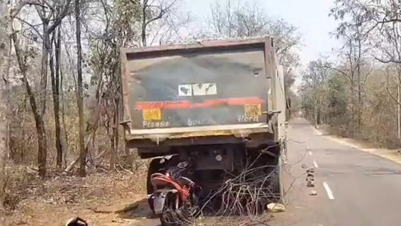 ములుగు: ప్రాణాలు కోల్పోతున్నారు.. పట్టించుకోండి సారు..!