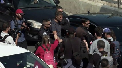 الإسرائيليون يخرجون مجددًا إلى الشوارع بعد رفض الحكومة تسوية هرتسوغ حول الإصلاح القضائي