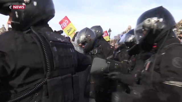 Réforme des retraites : des milliers de manifestants à la Concorde