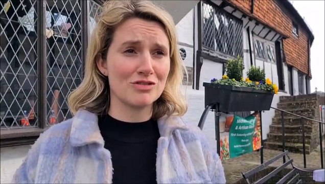 WATCH: Midhurst fire donation response. Midhurst and surrounding village communities do what they can to help