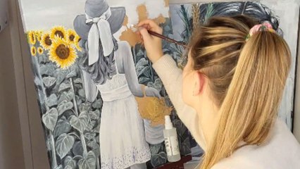 Nature-obsessed artist encourages 'living life in full bloom' via an ethereal artwork