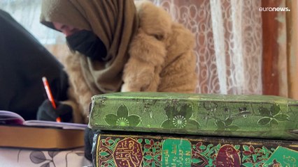 تحت حكم طالبان.. الأفغانيات مُنعن من التعليم الأكاديمي فلجأن إلى المدرسة القرآنية
