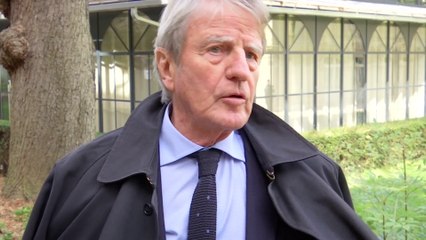 Haut-Karabagh : Bernard Kouchner appelle à "un grand effort international"