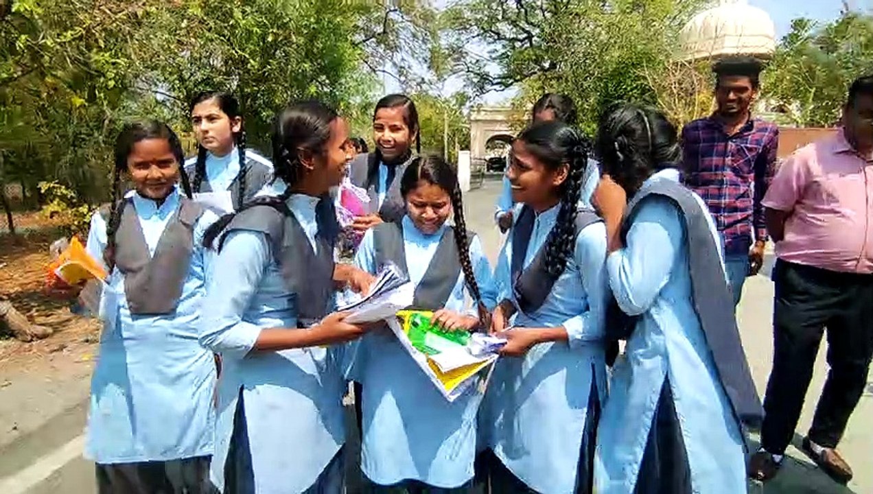 Video... माध्यमिक शिक्षा कक्षा दसवीं बोर्ड की परीक्षा शुरू