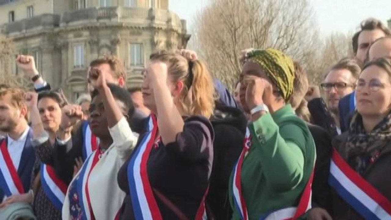 A Parigi manifestazione contro la riforma pensioni approvata