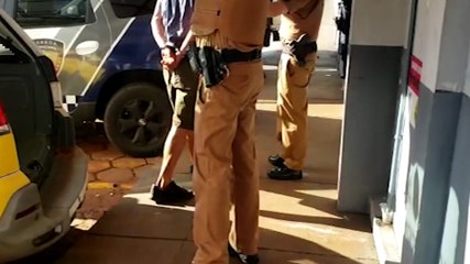 Homem é encontrado dormindo em residência na Rua Minas Gerais e acaba detido