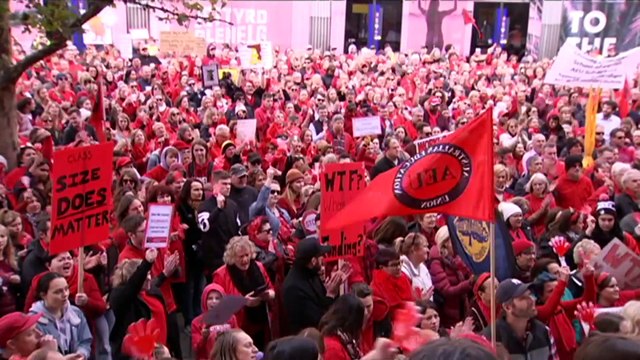 Australian Education Union SA state secretary Leah York caught on CCTV allegedly stealing from Mount Gambier boutique