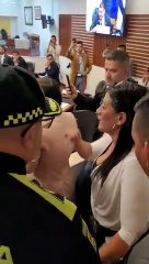 Cecilia Lopez víctima de las FARC en la Comisión Primera de la Cámara de Representantes