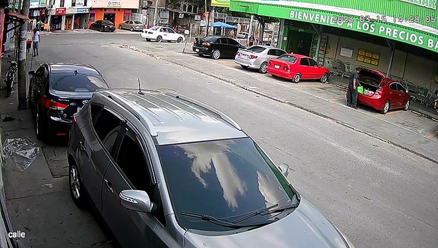 En un abrir y cerrar de ojos, sujetos roban motocicleta en Tegucigalpa