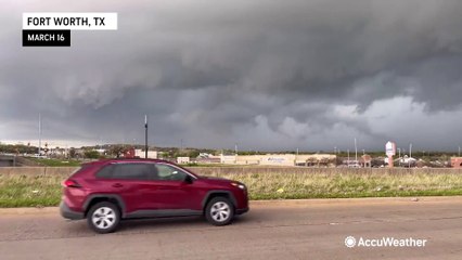 Download Video: 'Big hail coming:' Storm chaser following potentially tornadic cell in Texas