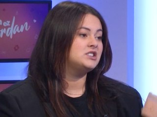 “Il préfère que je vive” : vivement critiquée après la mort de son père, Lou Pernaut se fiche des haters