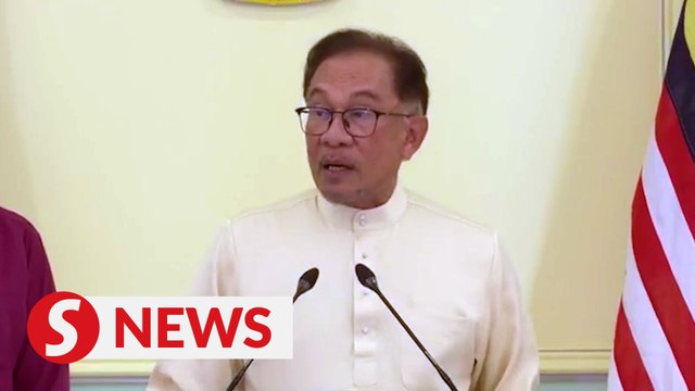 Johor floods: Extra RM150mil for restoration works, PM directs all ministries to help