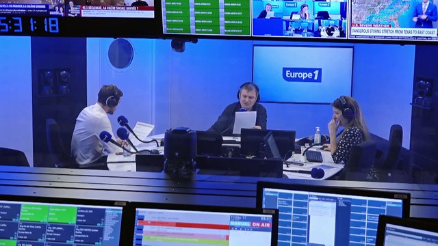 Retraites : les traces des manifestations encore visibles dans la capitale après le 49.3