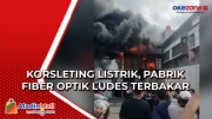 Télécharger la video: Korsleting Listrik Pabrik Fiber Optik di Koja Ludes Terbakar, Petugas Kesulitan Padamkan Api