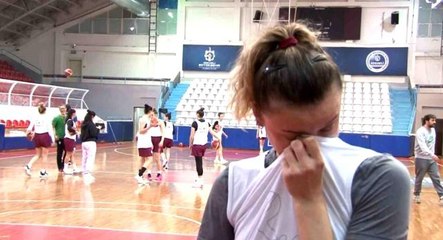 Başarılı basketbolcu Hatay'dan bahsederken gözyaşlarını tutamadı: "Hatay bizim için çok farklıydı"