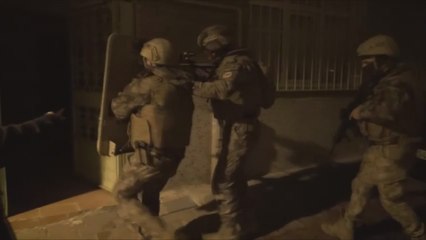 İstanbul'da IŞİD operasyonu: 20 gözaltı