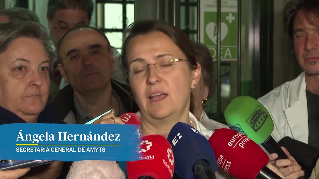 La secretaria general de AMYTS, Ángela Hernández, explica que "hay un trabajo que podría suponer un cambio de rumbo en la gestión de la atención primaria"