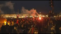 Francia, notte di proteste dopo l'ok alla riforma delle pensioni