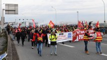 Paris : la CGT bloque le périphérique avec quelques dizaines de manifestants