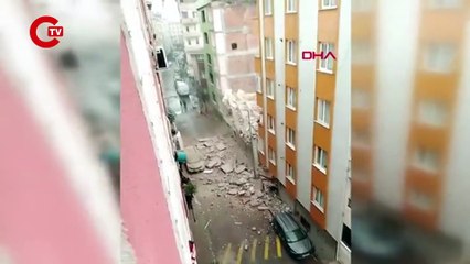 BAHÇELİEVLER'DE YIKIMI YAPILAN BİNA YAN BİNANIN ÜZERİNE ÇÖKTÜ
