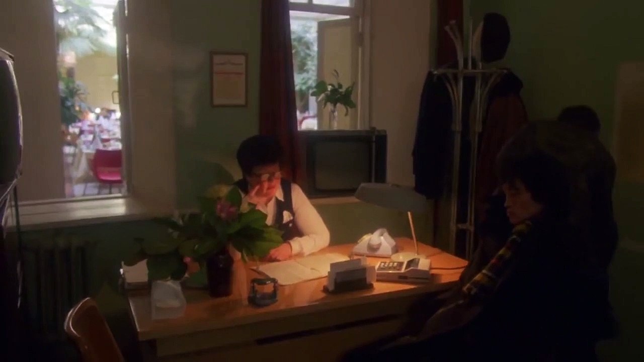 Виктор Цой -  Перемен (финал фильма АССА)