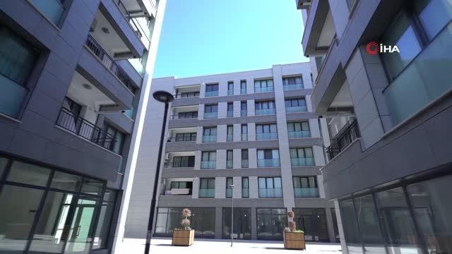 İzmir'de afet sonrası dönüşüm rakamları açıklandı: 459 konutun yapımında sona gelindi, mayıs ayına kadar tamamı teslim edilecek