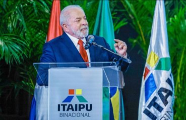 Discurso de Lula em evento da Itaipu Binacional é interrompido por criança: ‘Eu te amo’