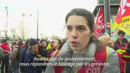 Retraites: action de la CGT sur le périphérique parisien