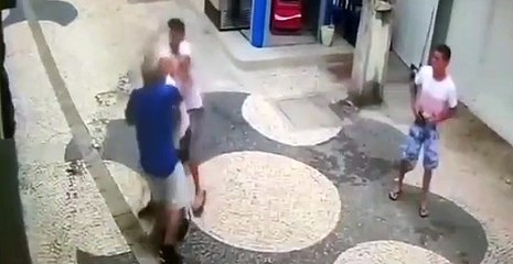 Vídeo: Turistas argentinos são agredidos durante assalto