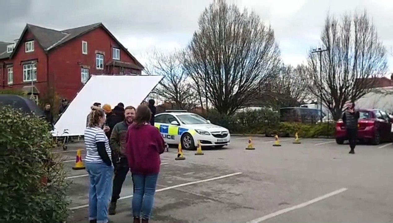 Deer Park Roundhay filming: Film crews take over Leeds pub filming new series of Channel 4's Hullraisers