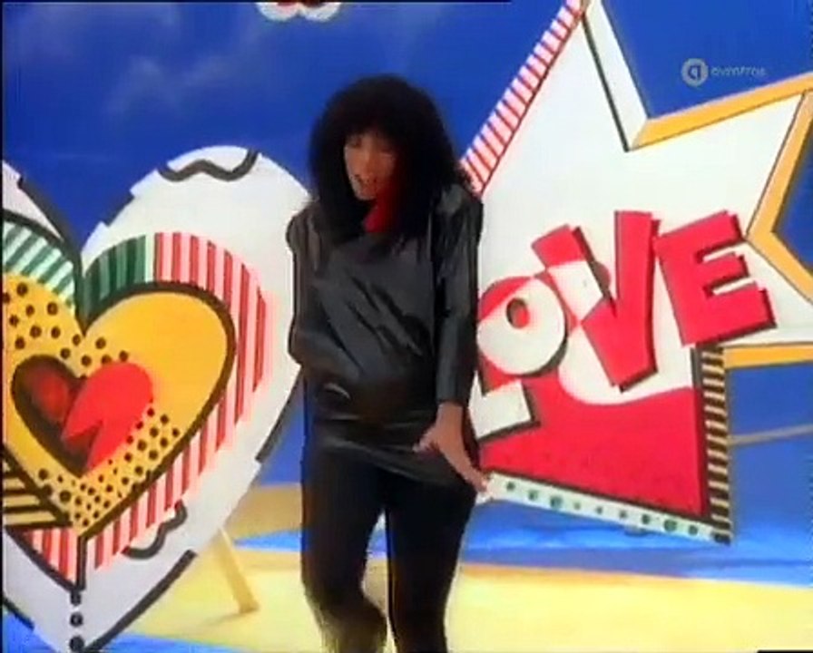 Donna Summer - Love Is In Control (Finger On The Trigger) (1982) • TopPop