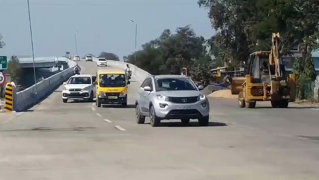 Exercise to prevent road accidents, radium paint on black spots