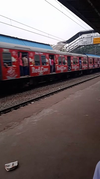 Colouring train
