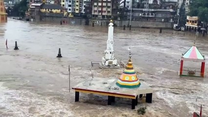 Discover the Spiritual Beauty of Haji Ali Dargah in Mumbai 🕌