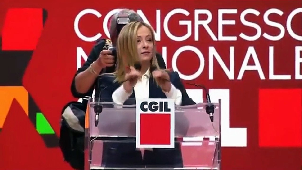 Meloni a Congresso Cgil, 'Bella Ciao' accoglie premier Video video