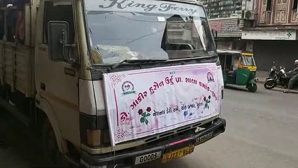 SURAT VIDEO : देखिए एसएमसी के विद्यार्थियों की जान से साथ कैसे हो रहा है खिलवाड़ !