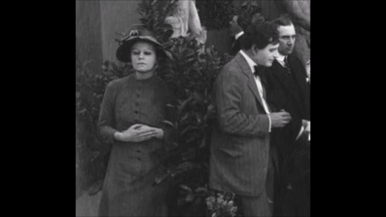 Die ewige Nacht (1916) Asta Nieslen --- Lost Film Stills
