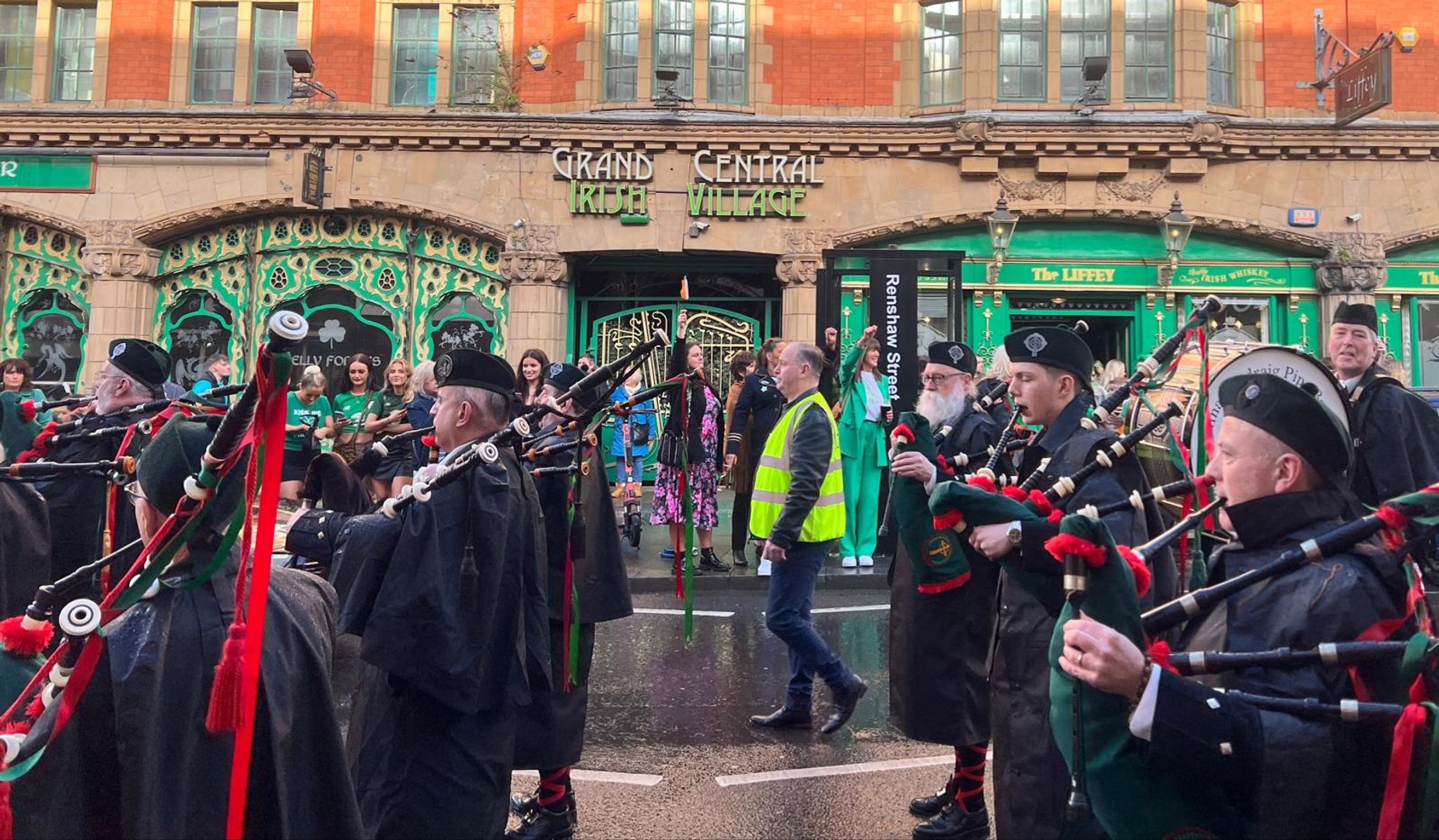 ⁣St Patrick’s Day celebrations in Liverpool - including parade and pipe band