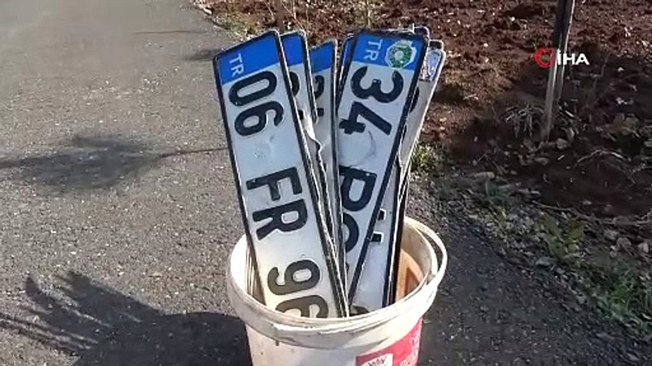 Diyarbakır’da sele kapılan plakalar sahiplerini bekliyor