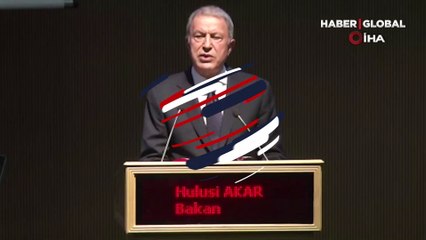 Bakan Akar: YPG destekçileri teröristlere helikopter vererek bir kez daha suçüstü yakalandı