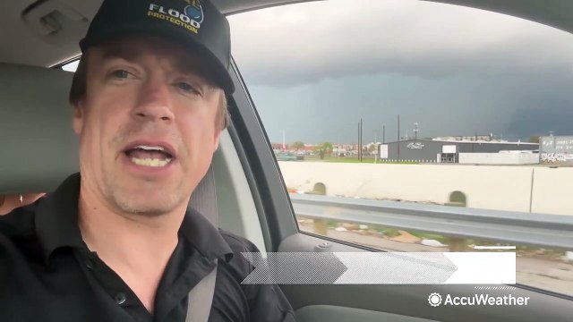 Ominous supercell during tornado-warned storm in Dallas