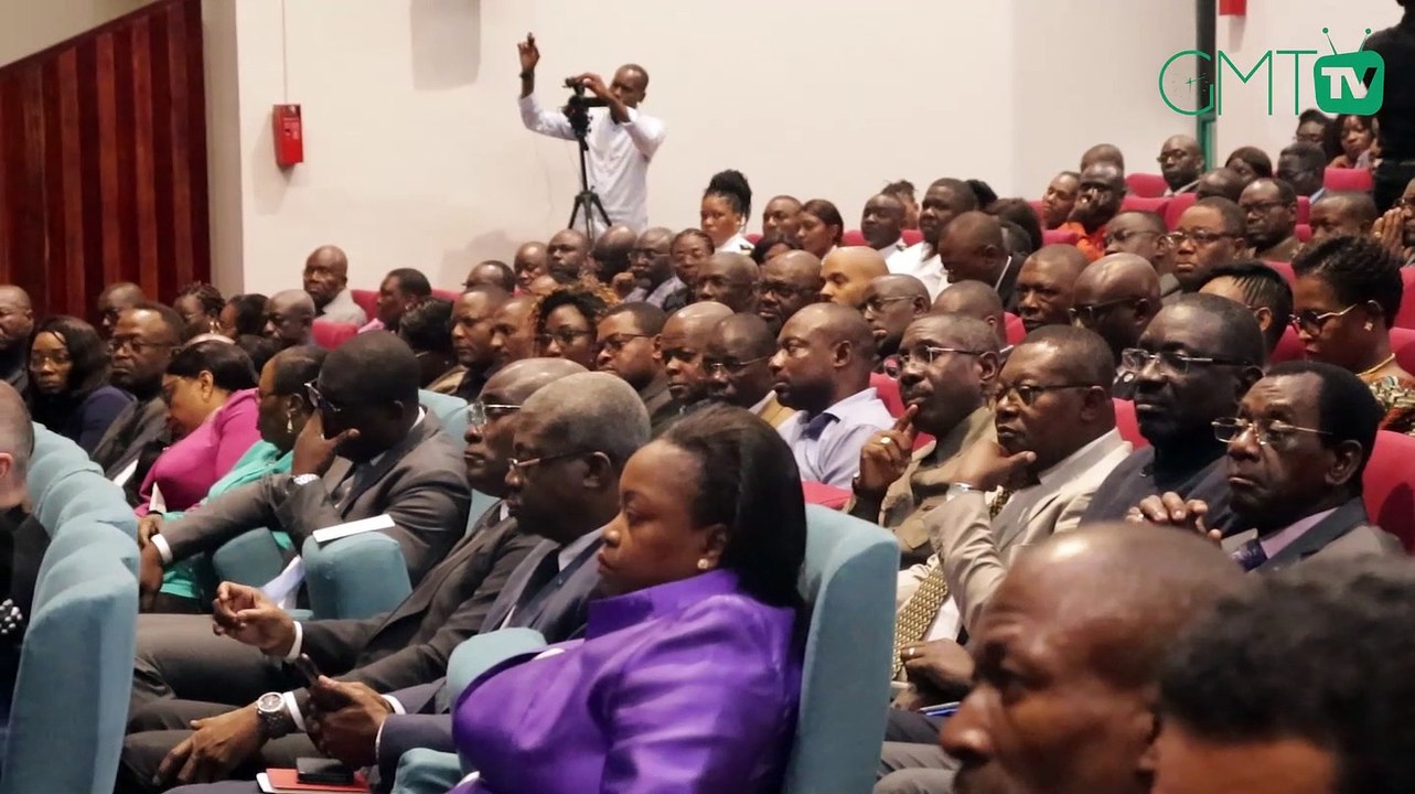 [#Reportage] Déclaration du Premier ministre Alain Claude Bilie-By-Nze face aux agents du ministère des Transports