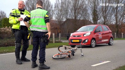 Fietsster aangereden door automobilist op Tuindersweg