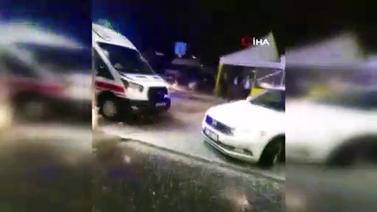Gaziantep’te şiddetli dolu yağışı kenti beyaza bürüdü
