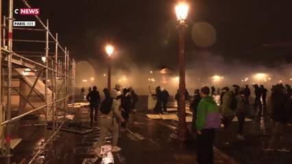 Retraites/manif : nouvelle soirée de heurts à Paris